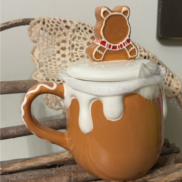 NEW Disney Winnie The Pooh Gingerbread Hunny Pot Christmas Mug WITH Topper - Picture 3 of 11